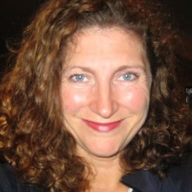Dr Amanda Head